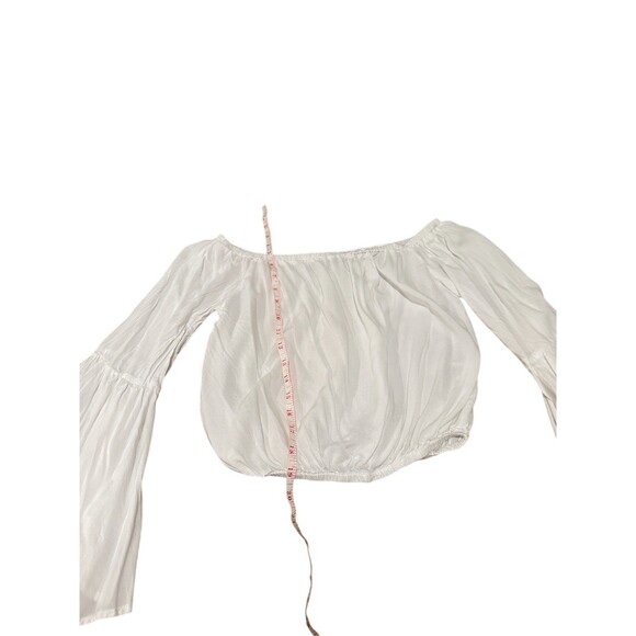 Kellie Blouse Womens Size M White Off Shoulder Cropped Bell Sleeve Boho - Picture 3 of 7